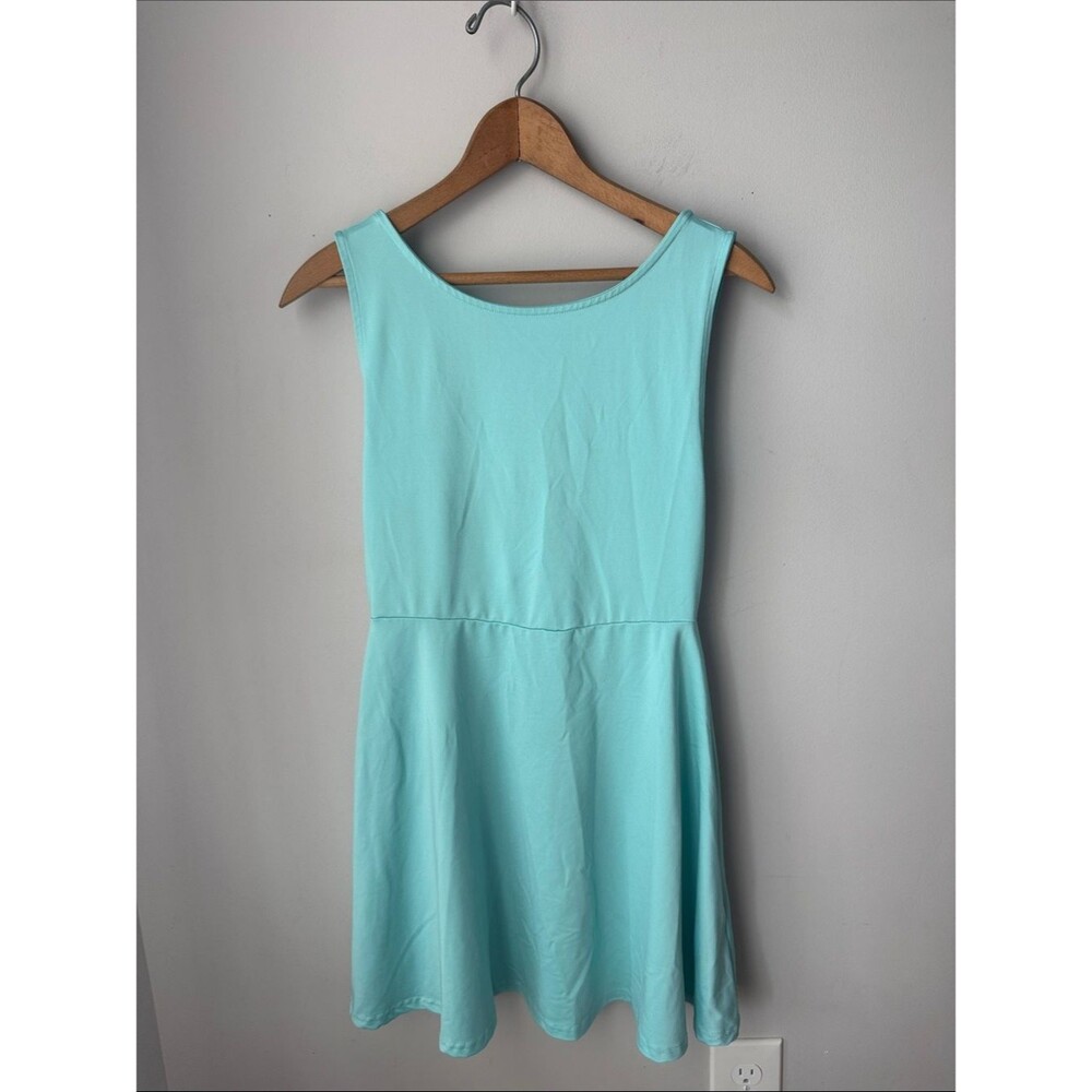 H&M Mint Green Fit & Flare Skater Dress Sleeveless Open Back Athletic Stretch